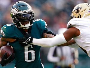 DeVonta Smith setting records for Eagles now